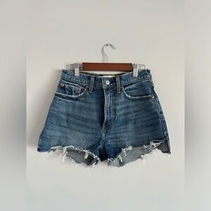 Abercrombie High-Waisted Mom Shorts (curve love)